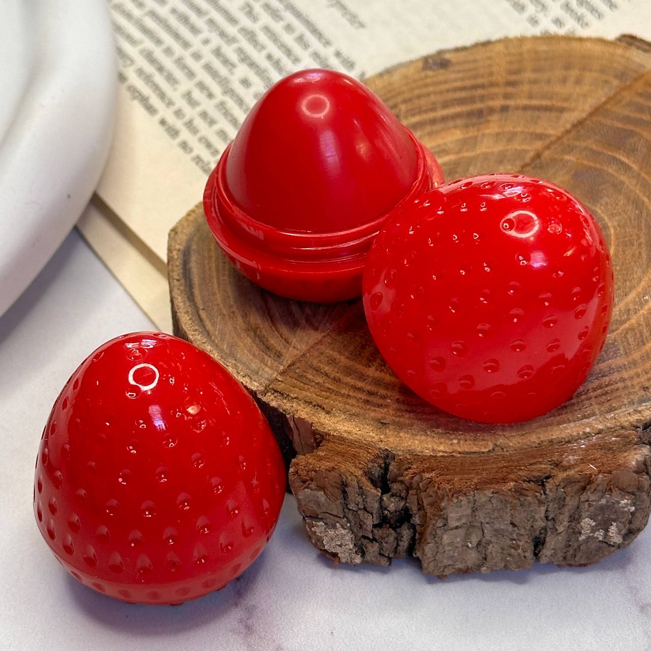 نرم کننده و براق کننده لب